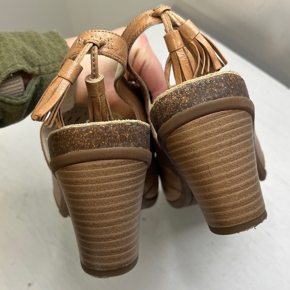 Abeo BIO system BERRIE Stacked Heeled Platform Slingback Sz 10 Neutral - Picture 7 of 10